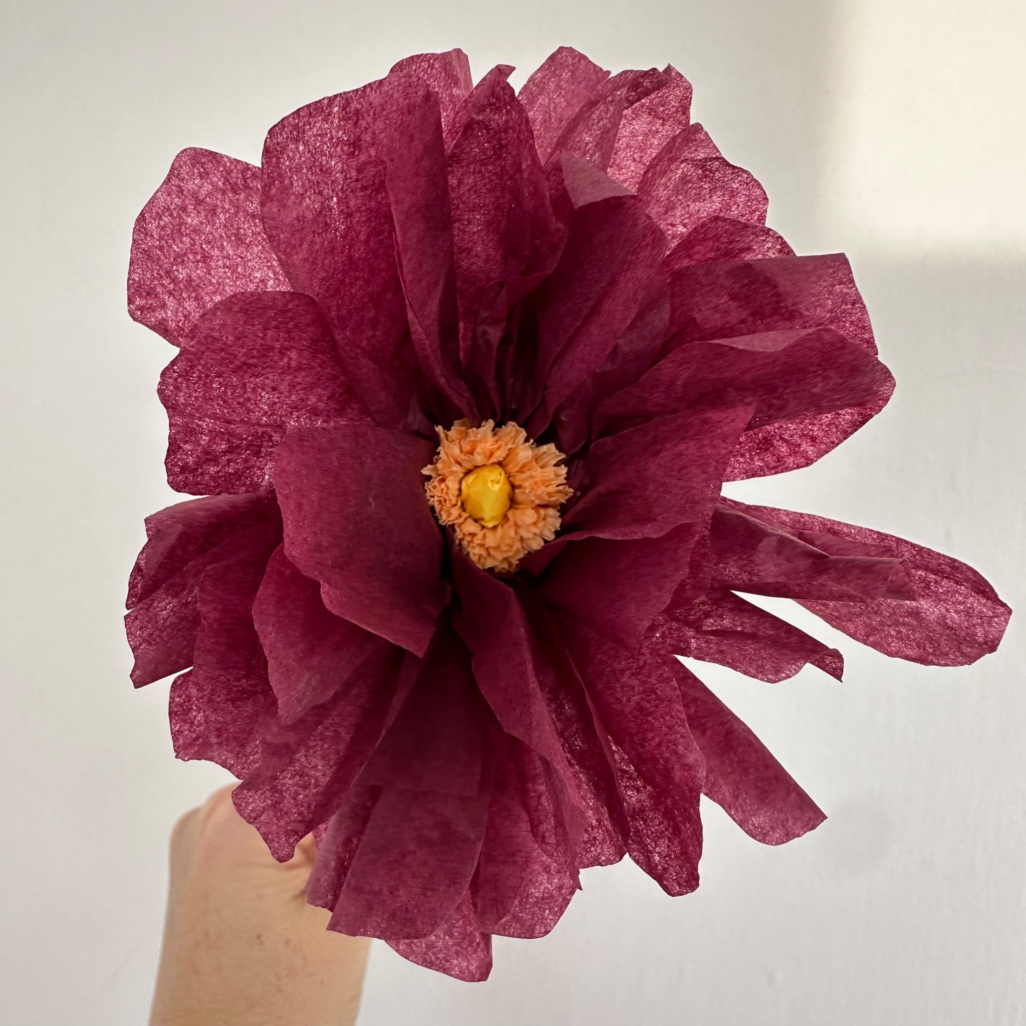 Bordo Zinnia – El Yapımı Kağıt Çiçek